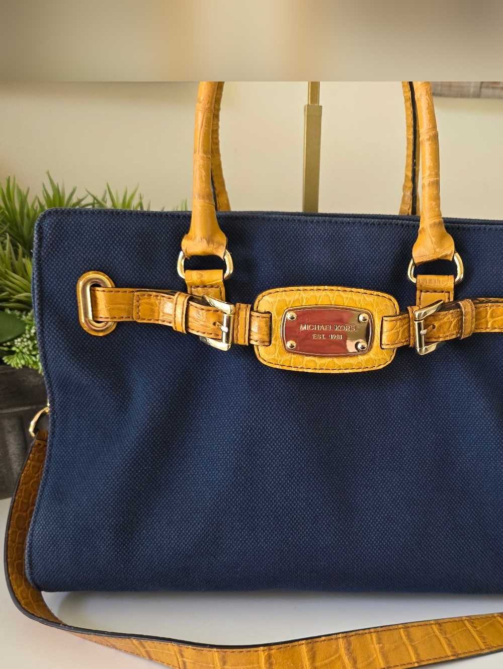 Michael Kors Hamilton East/West Large Tote Navy Canvas Leather Trim Crossbody - Picture 12 of 16